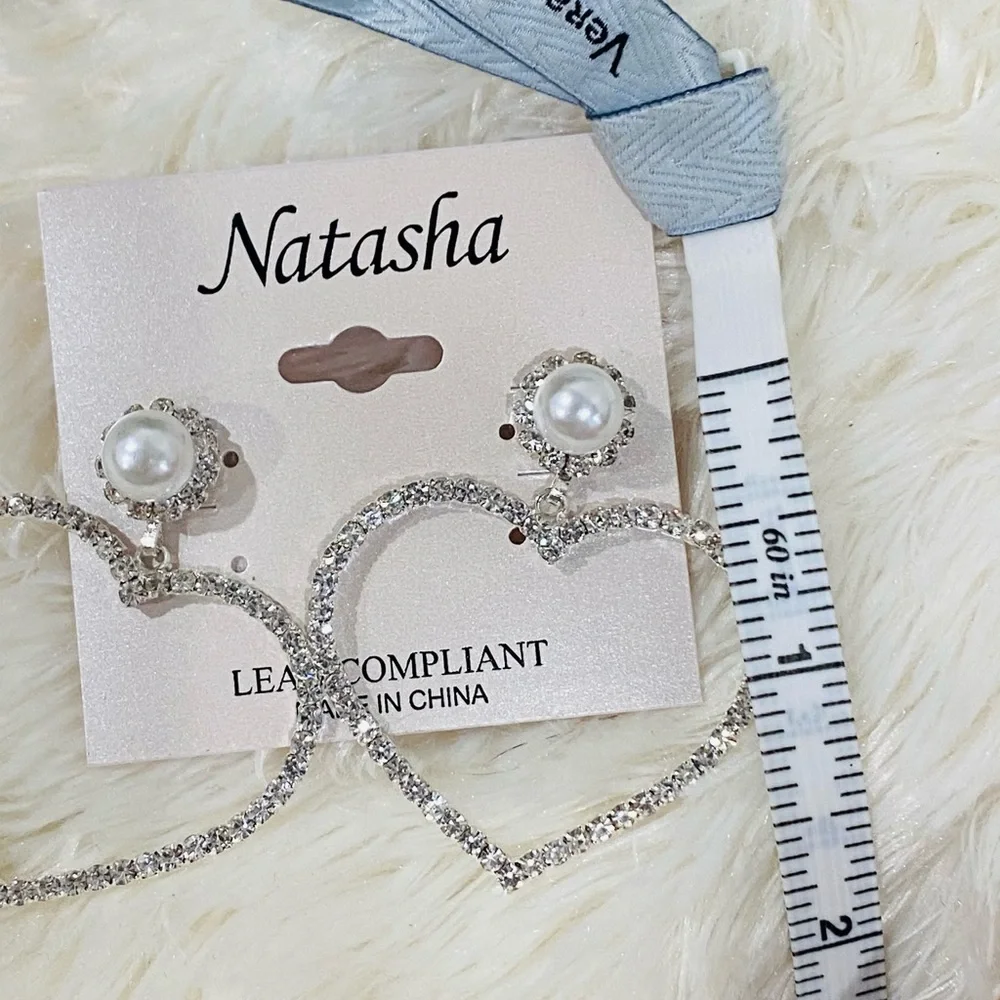 Pearl Rhinestone Heart Dangle Earrings - Picture 4 of 4